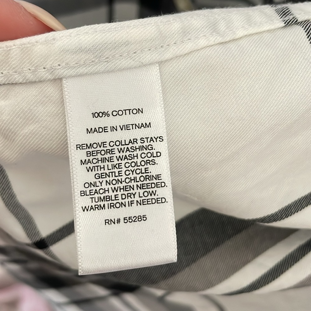 Express button down - Picture 4 of 4